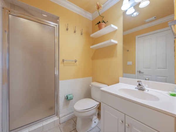 Fort Walton Beach Vacation Rental – Gulf Front Condo with Balcony Views & Modern Comforts